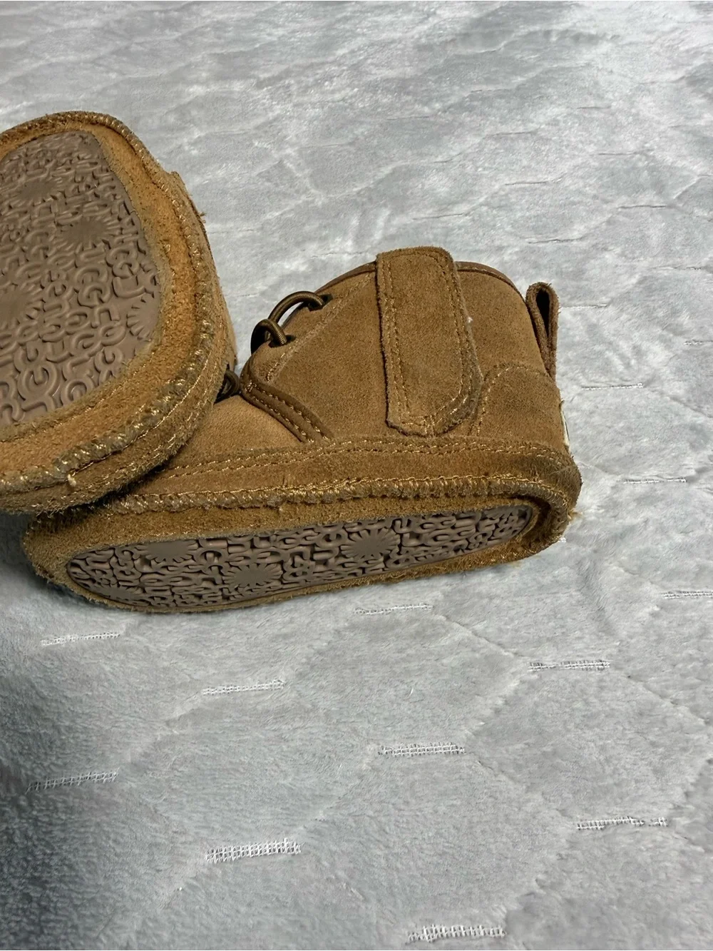 UGG Baby Neumel Crib Boots Chestnut Infant US 2/3 6-12 Months BNIB